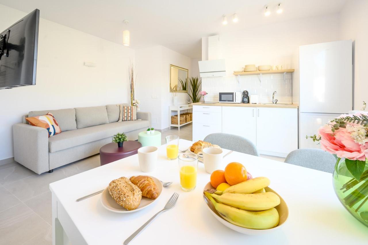 2 Bedroom, New, 1 Min To The Beach, City Center- Picasso By 10Tosea فوينخيرولا المظهر الخارجي الصورة