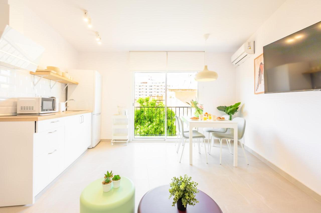 2 Bedroom, New, 1 Min To The Beach, City Center- Picasso By 10Tosea فوينخيرولا المظهر الخارجي الصورة