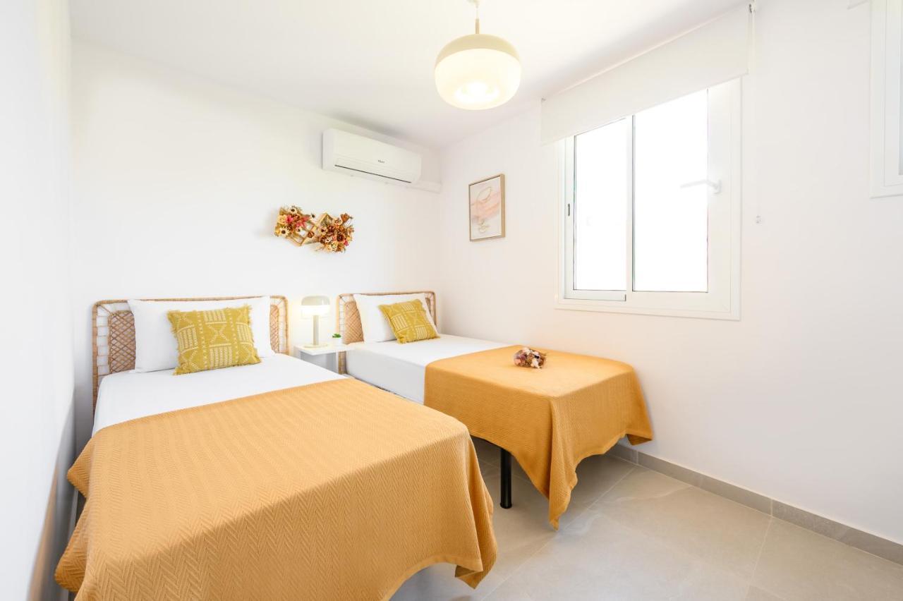 2 Bedroom, New, 1 Min To The Beach, City Center- Picasso By 10Tosea فوينخيرولا المظهر الخارجي الصورة