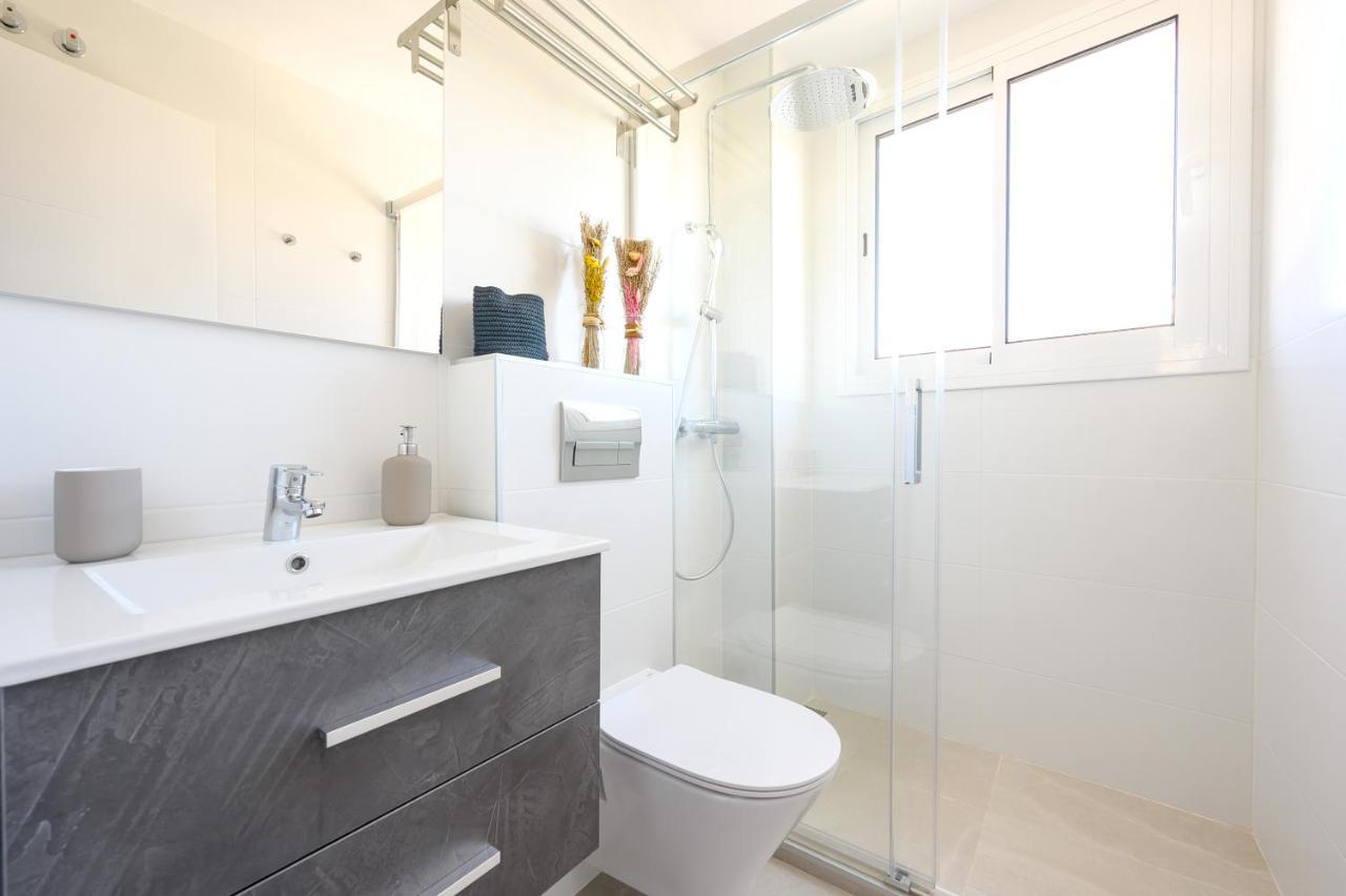 2 Bedroom, New, 1 Min To The Beach, City Center- Picasso By 10Tosea فوينخيرولا المظهر الخارجي الصورة